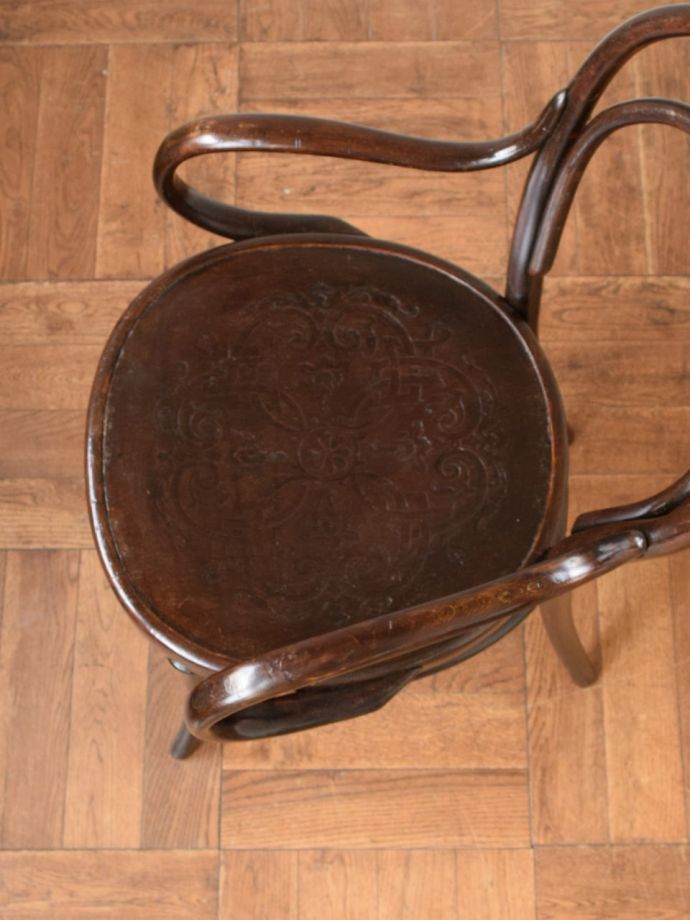 英国アンティークのカッコいい曲げ木椅子、アーム付きのベントウッド