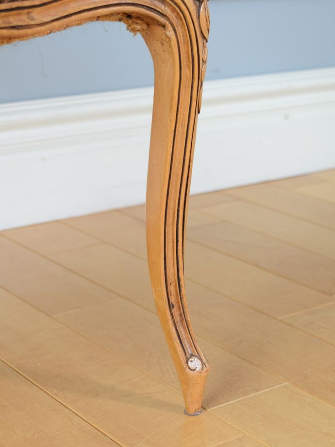 アンティーク椅子の脚