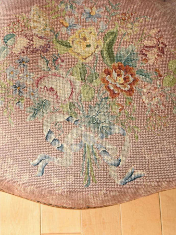 アンティークチェアの生地