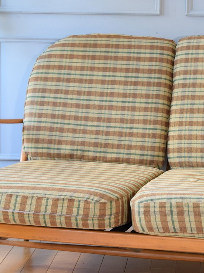 アーコールソファの背もたれ