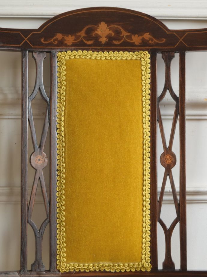 英国アンティークらしい装飾