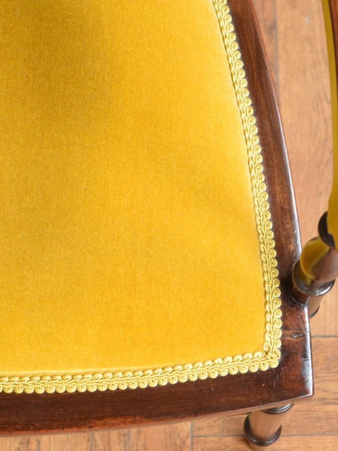 サロンチェアの座面の生地