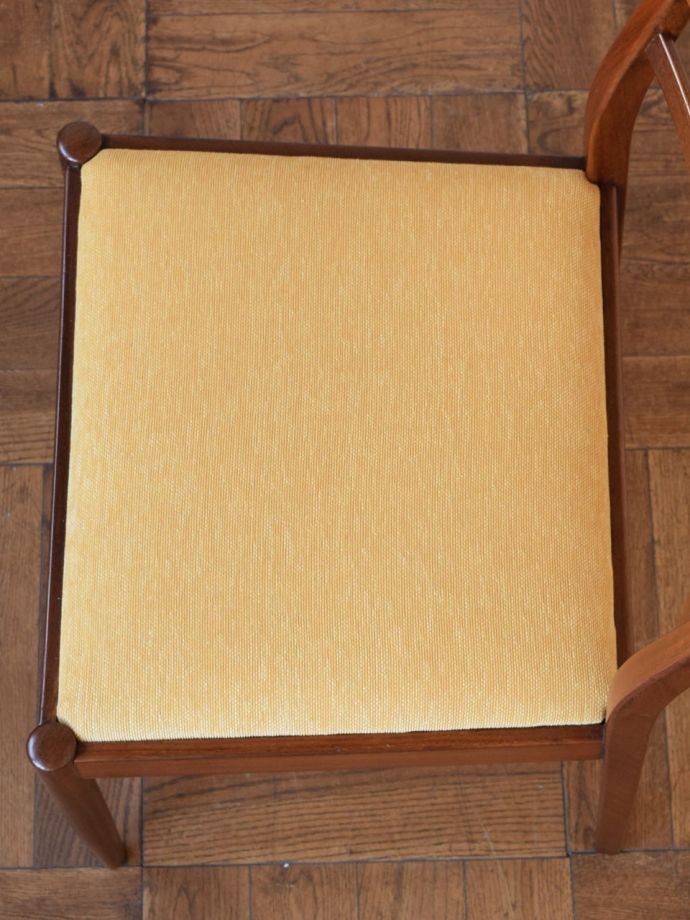 ビンテージチェアの座面