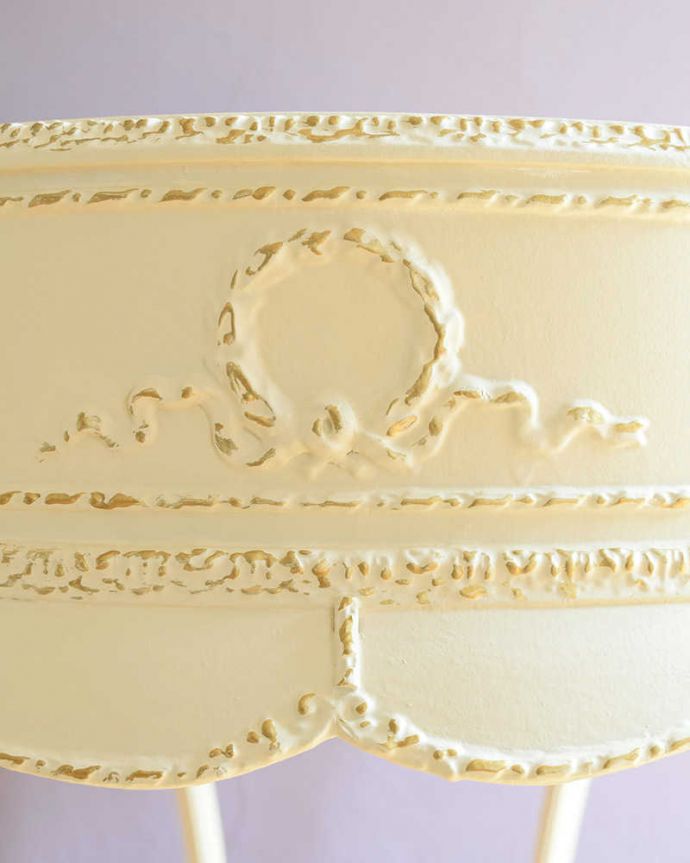 アンティークのドレッサー アンティーク家具 憧れの可愛いドレッシングテーブル(鏡台)、アンティークのフレンチインテリア。横顔のポイント彫のデザインもいろいろです。(z-090-f)