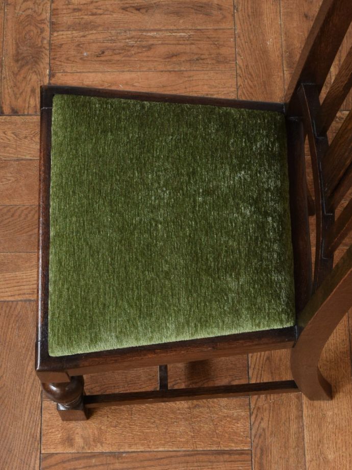 アンティークの椅子の座面