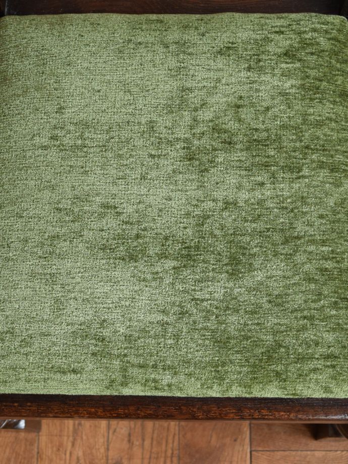 アンティークチェアの座面の生地