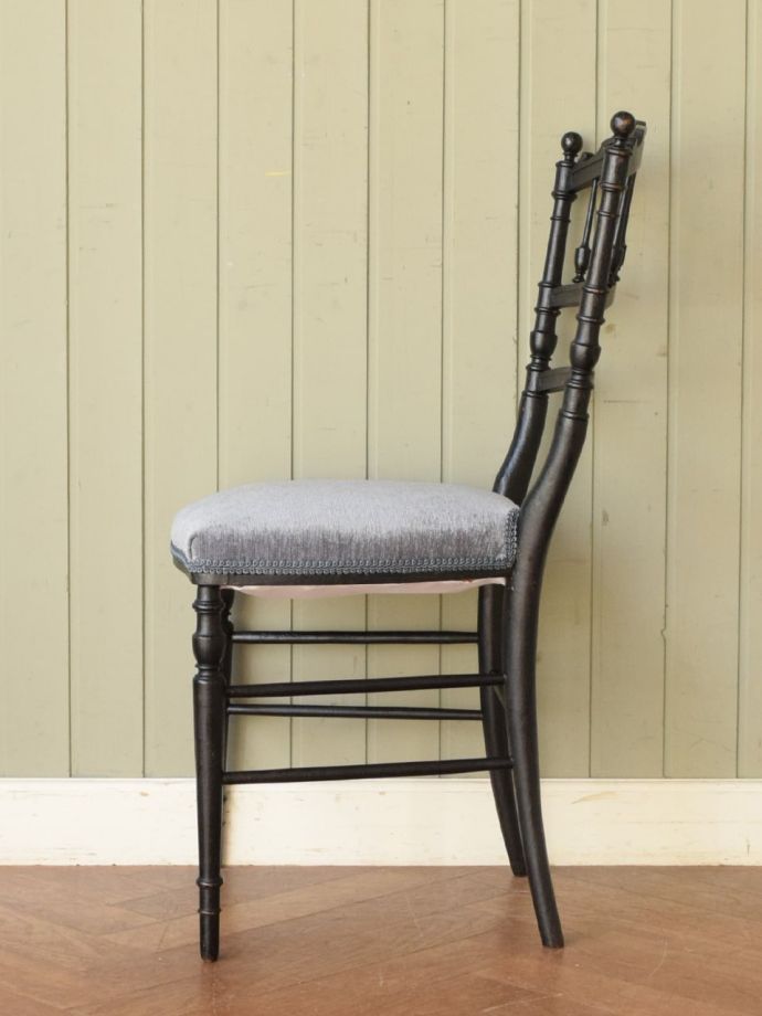 ナポレオンチェアの側面