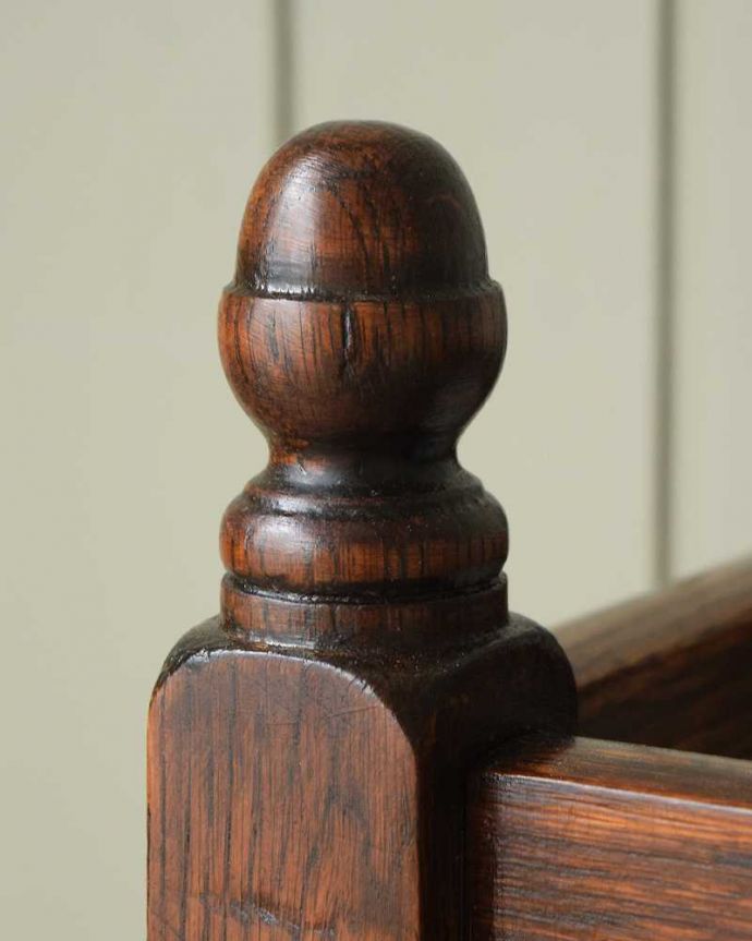 アンティークの玄関収納　アンティーク家具　たくさん入るので安心の英国アンティーク家具、ステッキスタンド（傘立て）。。(z-099-f)