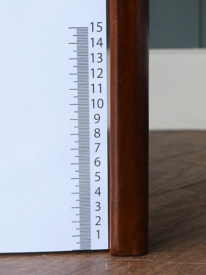 ビンテージチェアの脚