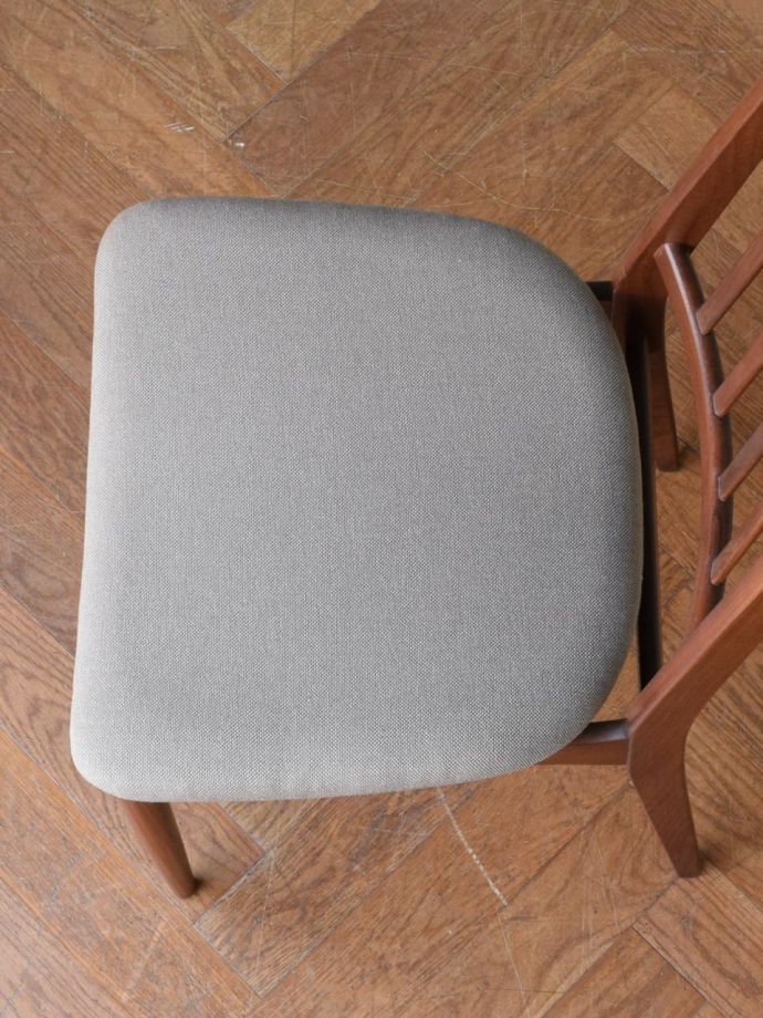 ビンテージチェアの座面