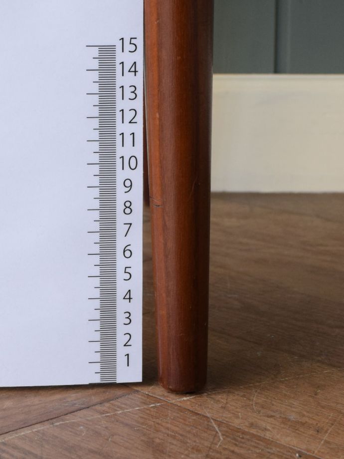 アンティーク椅子の脚