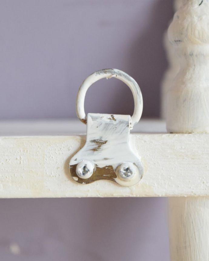 ウォールシェルフ・ウォールハンガー　アンティーク家具　シャビーシックなフランスのアンティーク雑貨、ペイント仕上げのアンティークウォールシェルフ。壁に取り付け出来ます。(z-105-f)