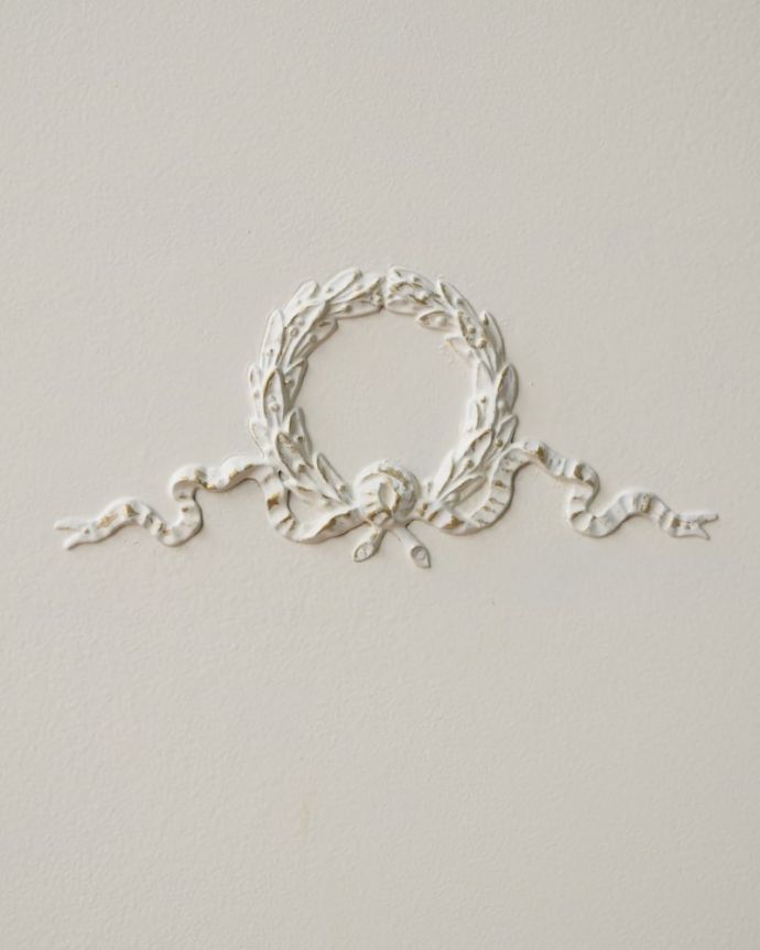 アンティークのチェスト アンティーク家具 チェスト<ドゥロワーズ(フレンチ/ペイント) 惚れ惚れしちゃう美しさ女性らしい彫り。(z-115-f)