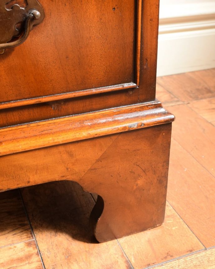 アンティーク家具の脚