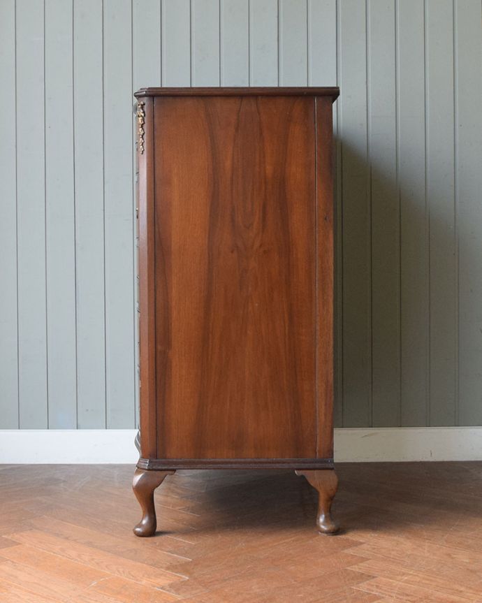 チェストの側面