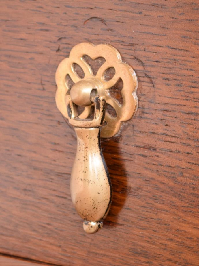 ドレッサーのおしゃれな取っ手