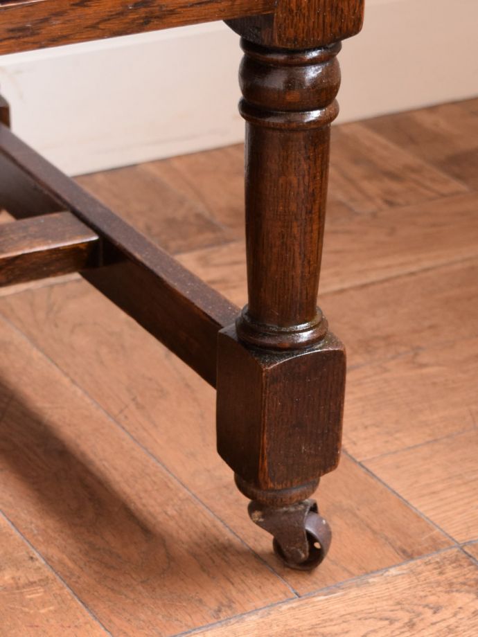 アンティーク家具の脚