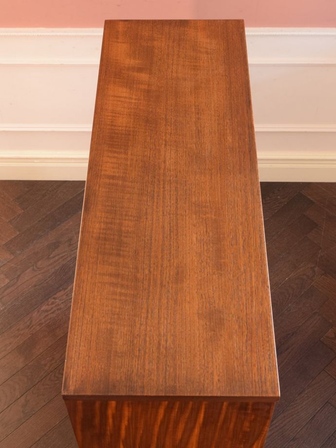 北欧キャビネットの天板