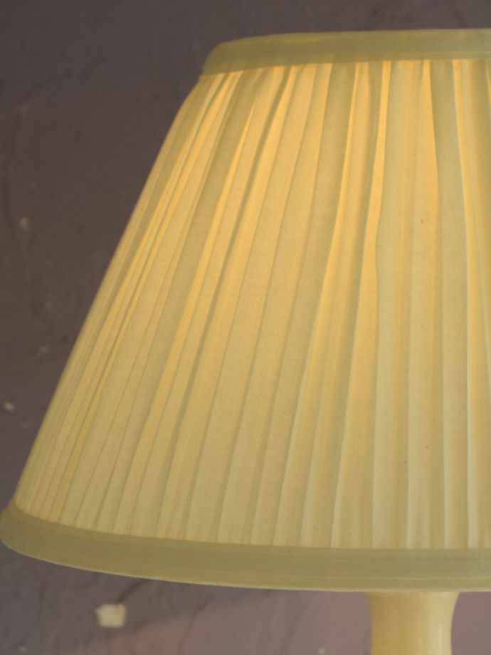 フロアランプのシェード