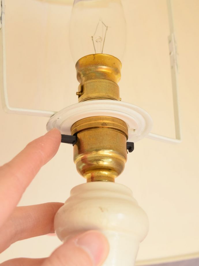 フロアランプのスイッチ