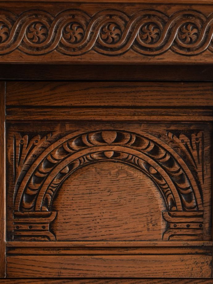 サイドボードの装飾