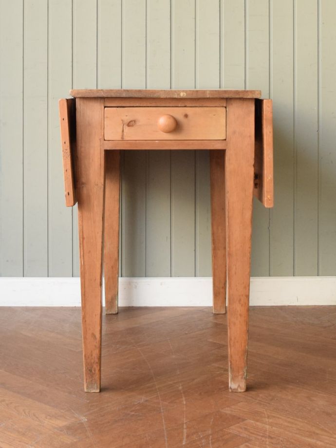 畳んだ時のバタフライテーブル