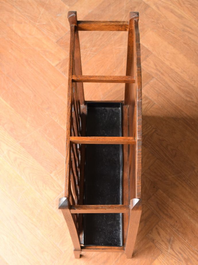 アンティークのステッキスタンド