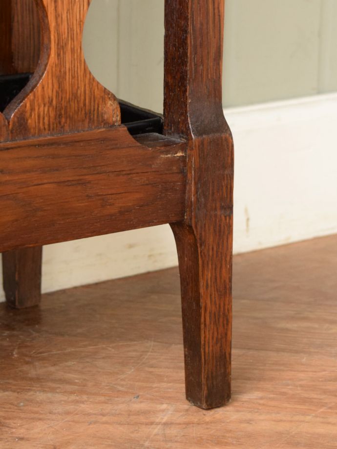 アンティーク家具の脚
