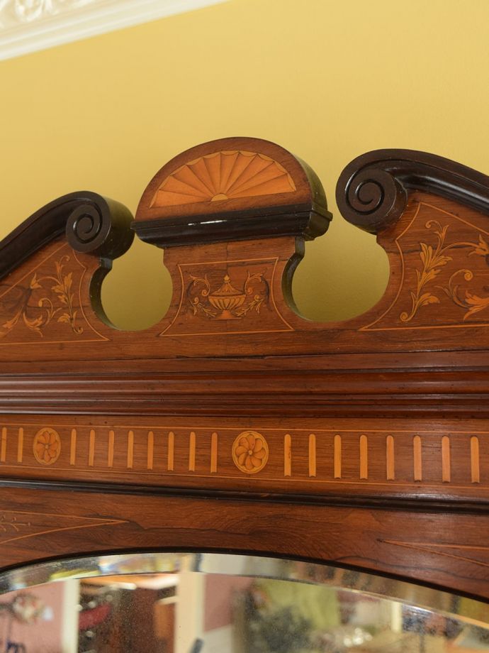 キャビネットの装飾