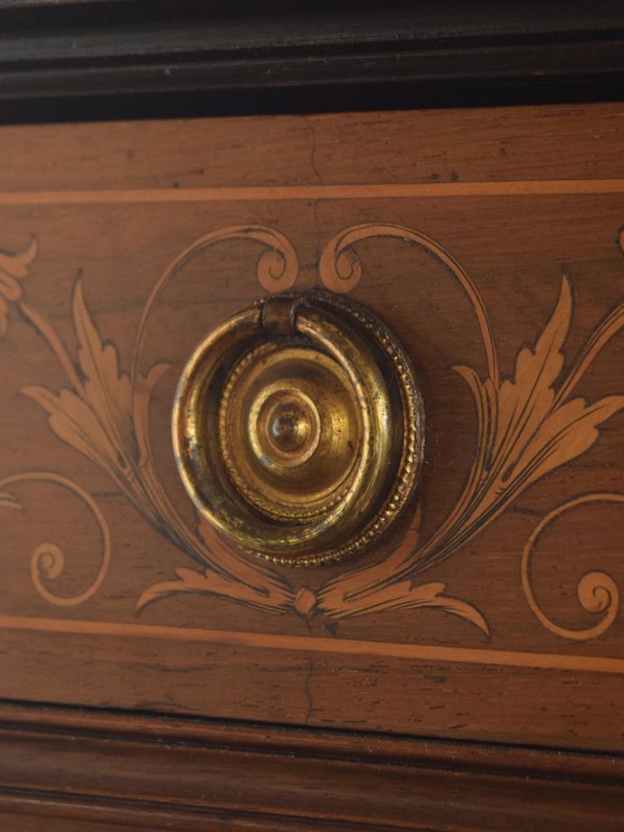 アンティーク家具の取っ手