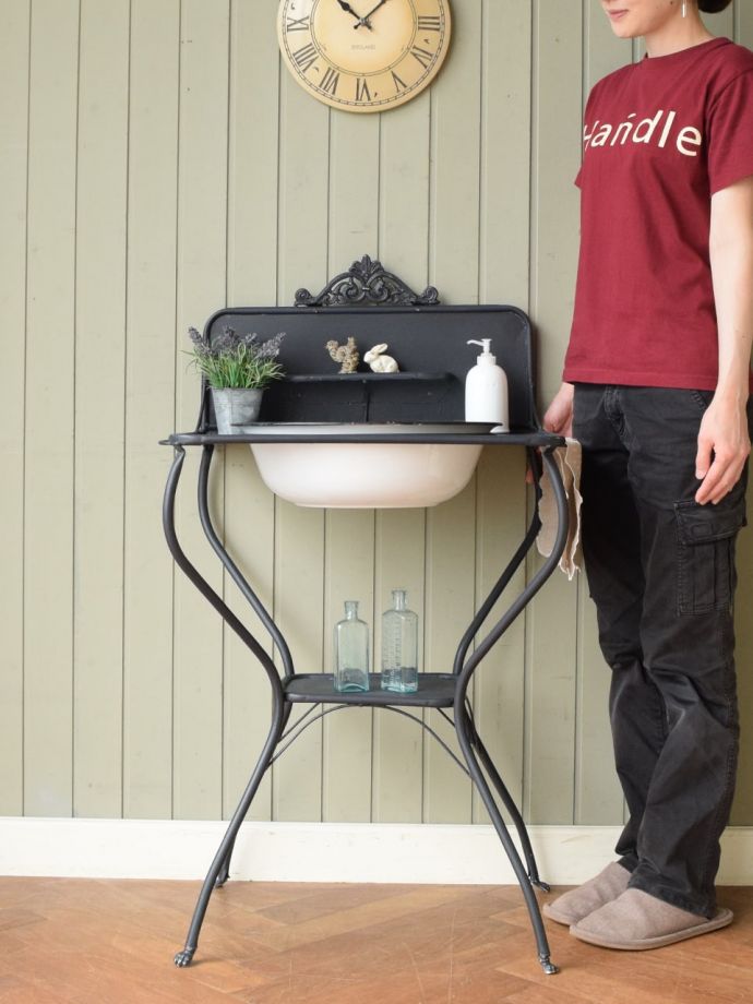 フランスアンティークのウォッシュスタンド