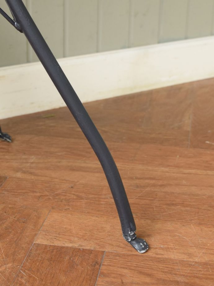 アンティーク家具の脚