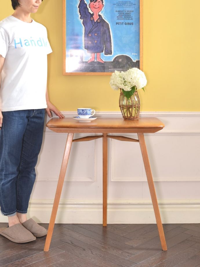 アーコールのエンドテーブル