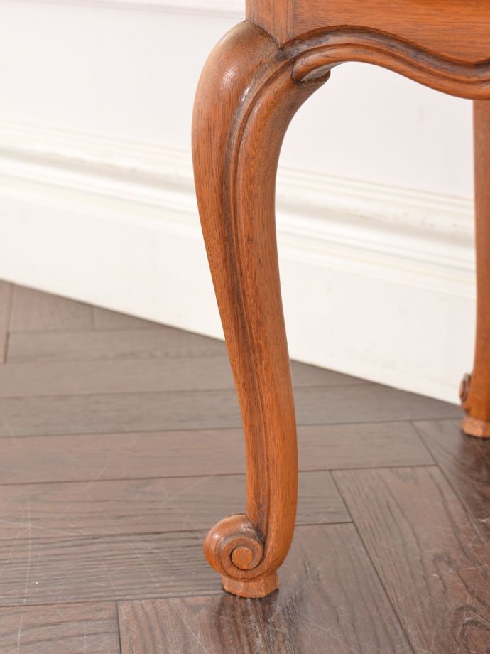 アンティーク家具の脚