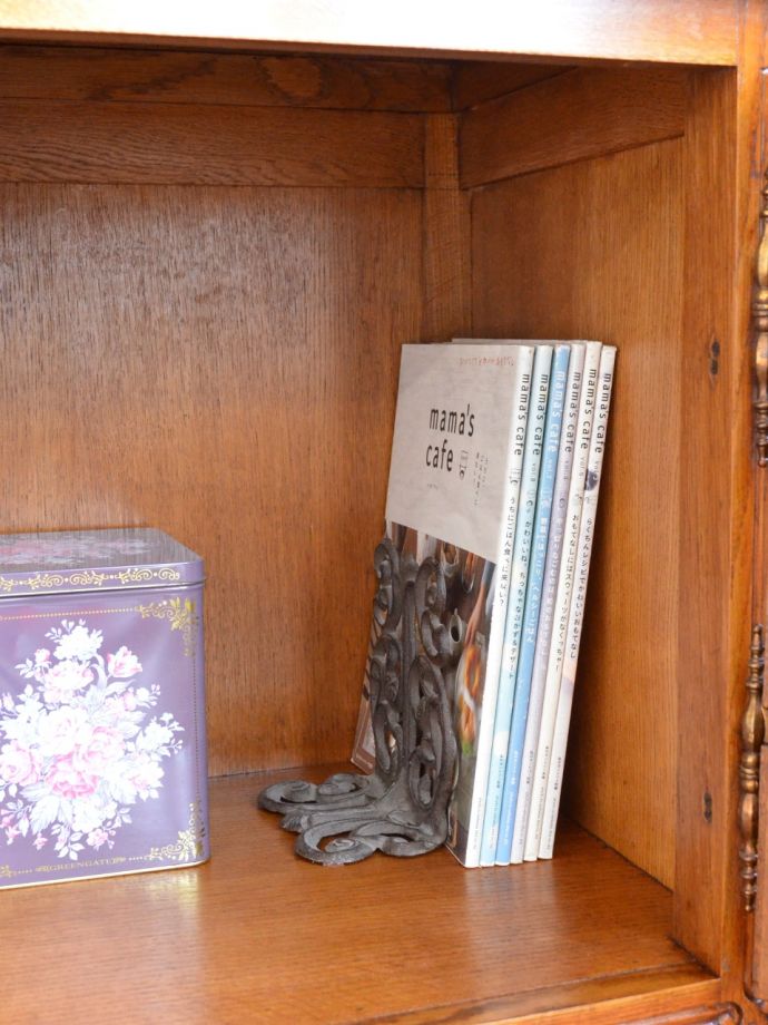 キャビネットの収納