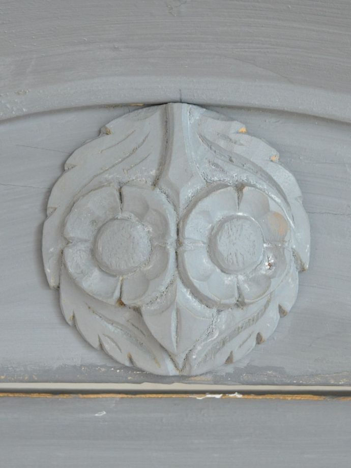 フランスキャビネットの装飾