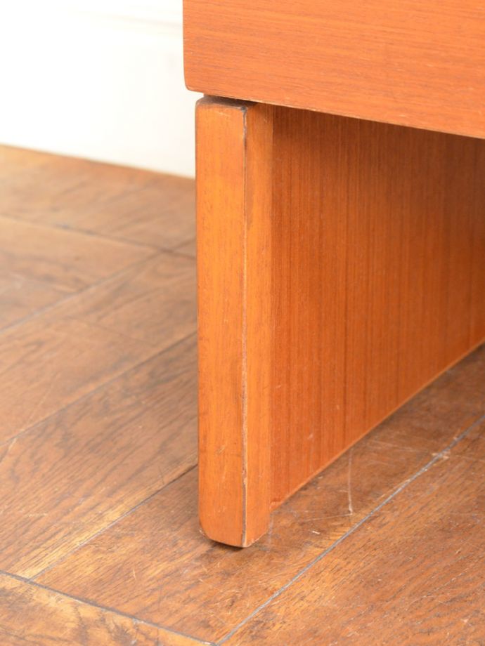 ビンテージチェストの脚