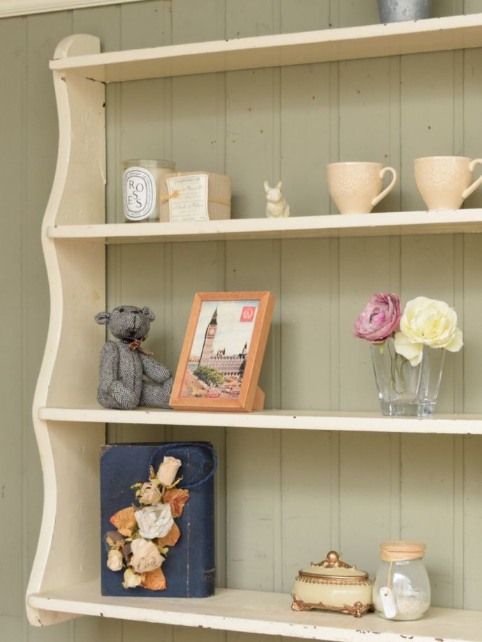 フランスのアンティーク家具、シャビーシックな雰囲気が可愛いウォール