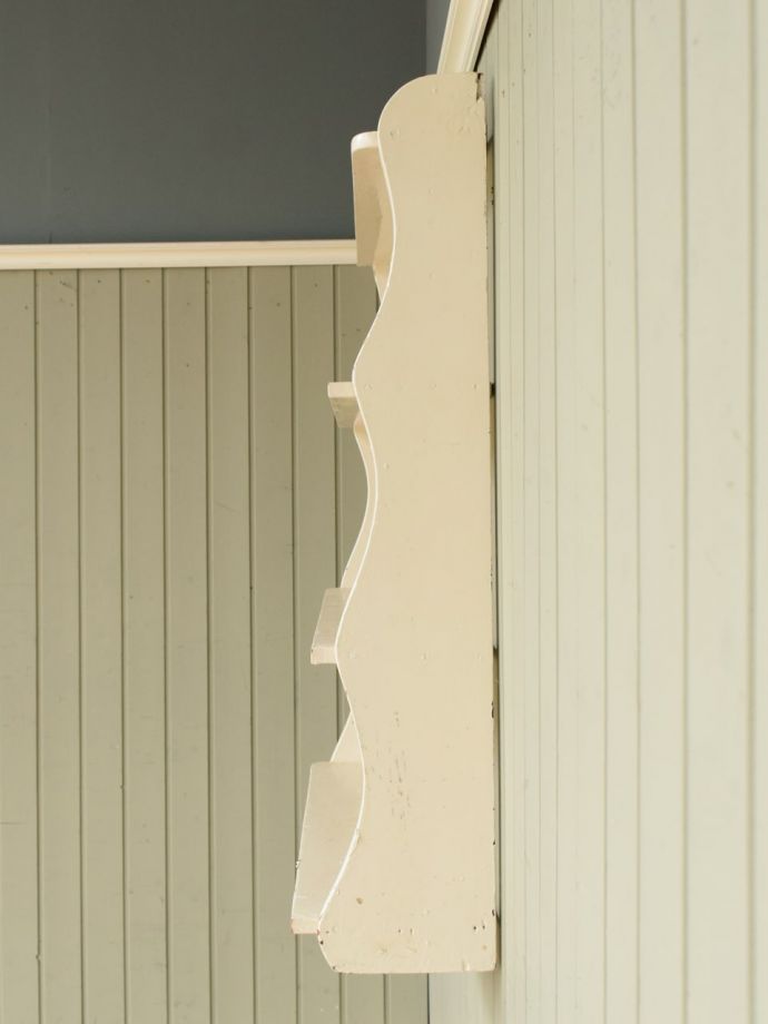 ウォールシェルフの側面