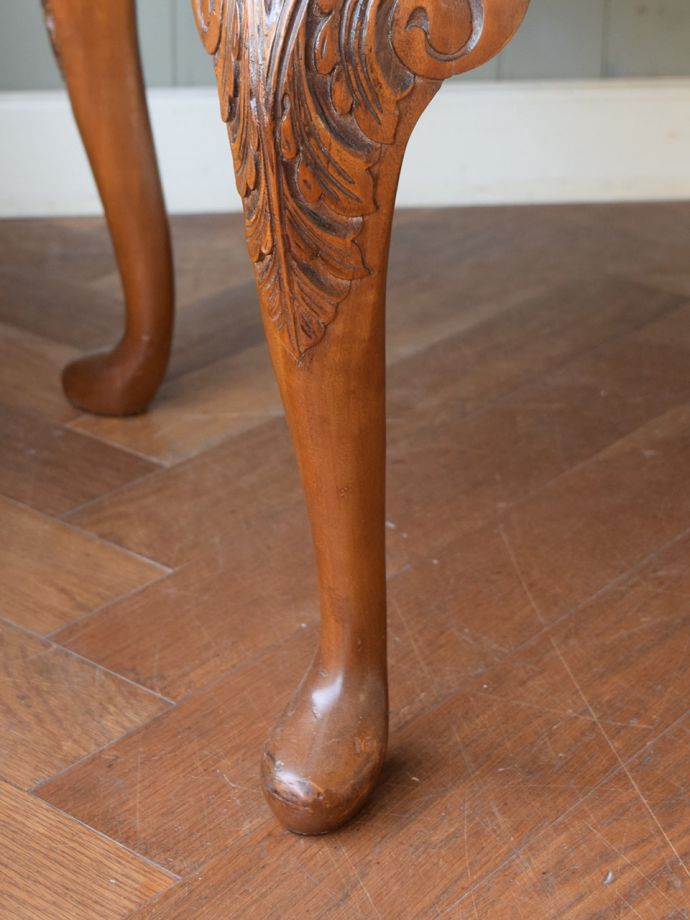 アンティーク家具の脚