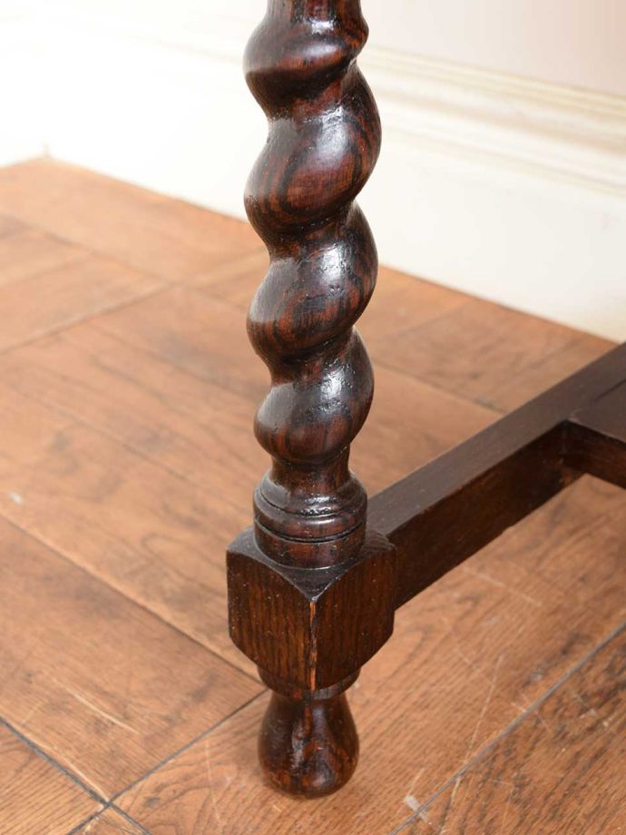 アンティーク家具の脚