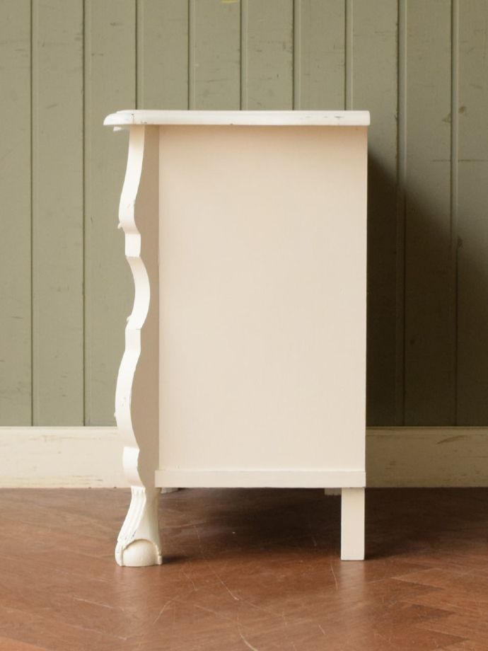 アンティークチェストの側面