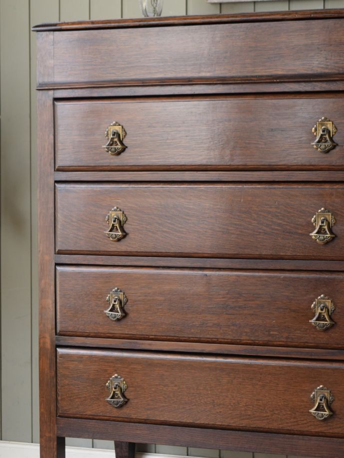 おしゃれなアンティークチェスト