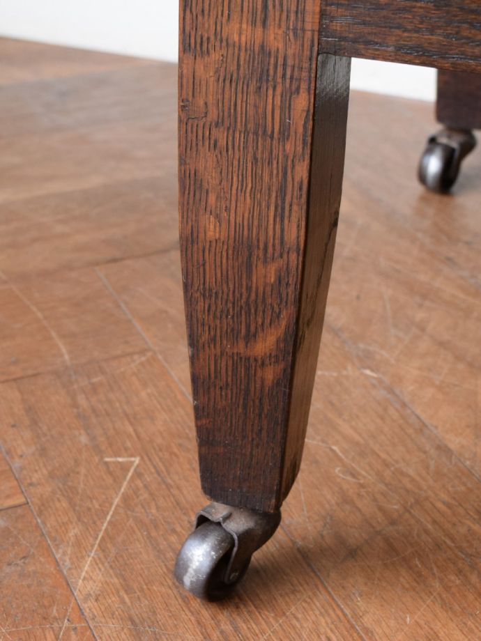 アンティーク家具の脚