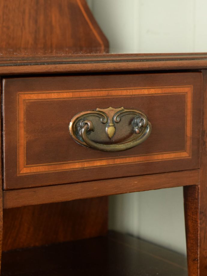 ドレッサーのおしゃれな取っ手