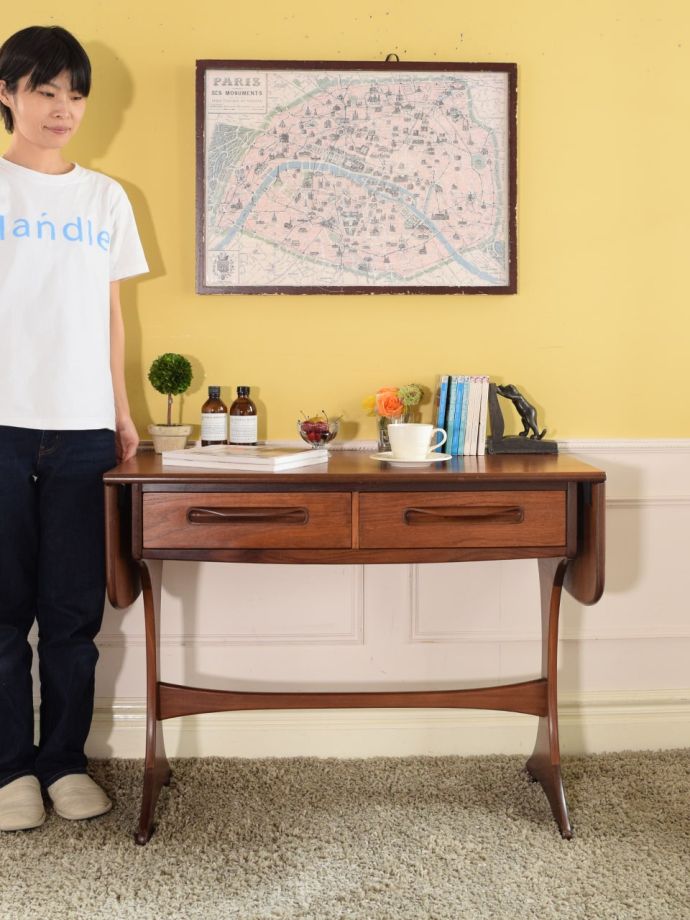 おしゃれなG-PLANのデスク