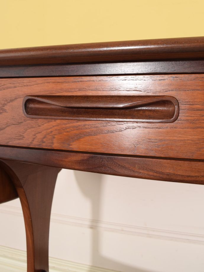 ビンテージデスクの取っ手