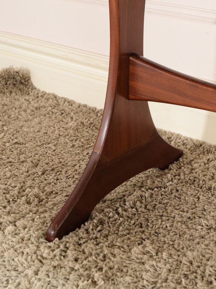 ビンテージ家具の脚