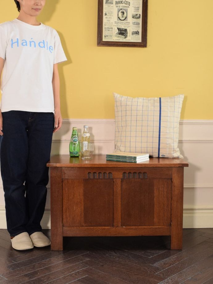 アンティークのブランケットボックス