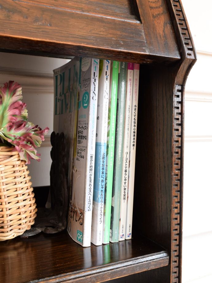 収納たっぷりのキャビネット